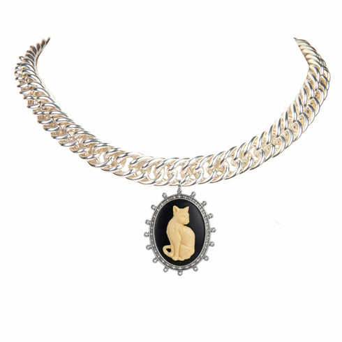 Iconic Chain Choker with Cats! - Silver