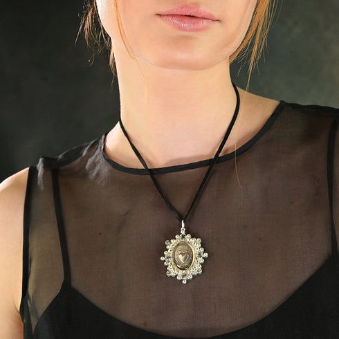 Oval Cloister Sacred Heart Charm Necklace - VSA Designs