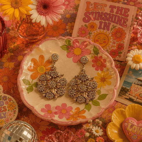 Daisy Drama Earrings - Gold