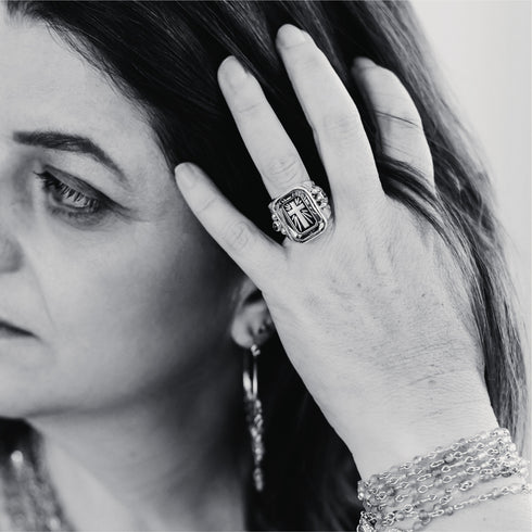 Miraculous Vibe Cross Ring