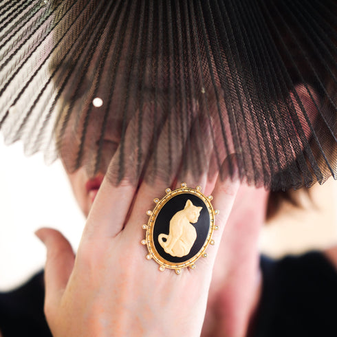 Cats! Cameo Ring - Gold