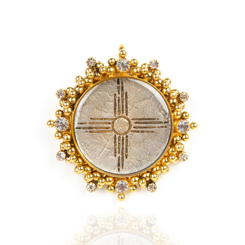 Cloister Grande Zia Medallion